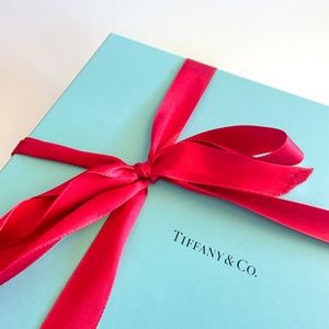 Iconic Blue Tiffany’s EMPTY Box - Perfect for Holiday / Christmas Giftbox